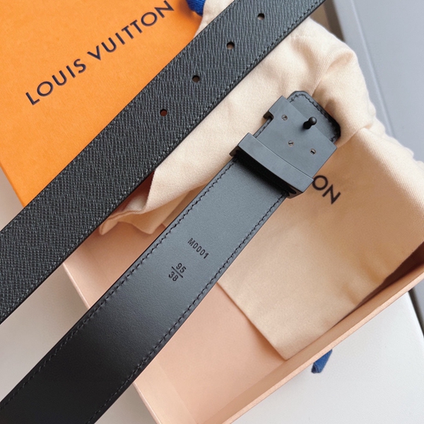 ルイヴィトンベルト着用イメージ